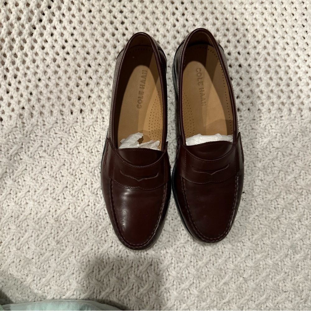 COLE HAAN MENS LOAFERS NWOB CHERRY COLOR 7 1/2M C13408 K‎ D14